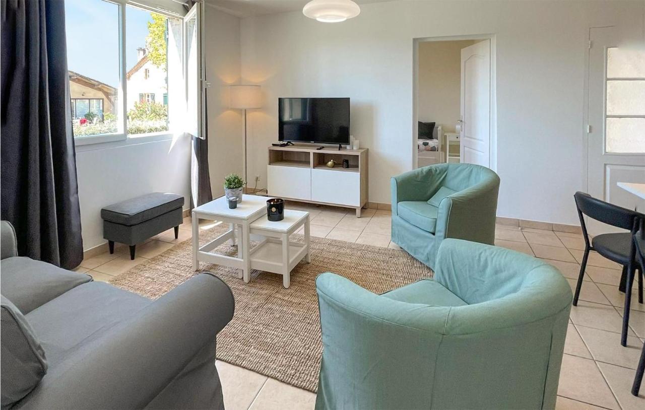 3 Bedroom Lovely Apartment In Mauleon Darmagnac Екстериор снимка