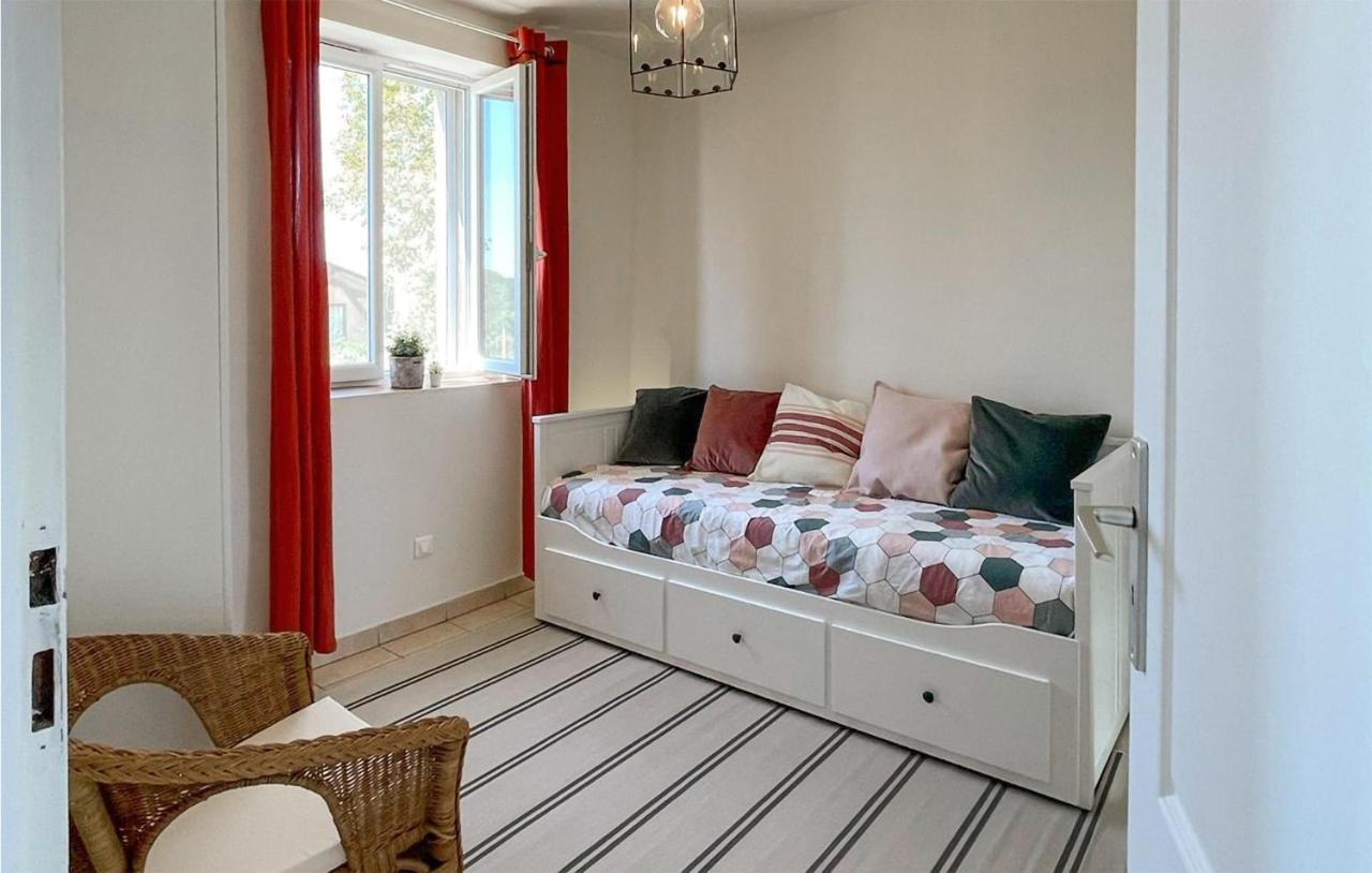 3 Bedroom Lovely Apartment In Mauleon Darmagnac Екстериор снимка